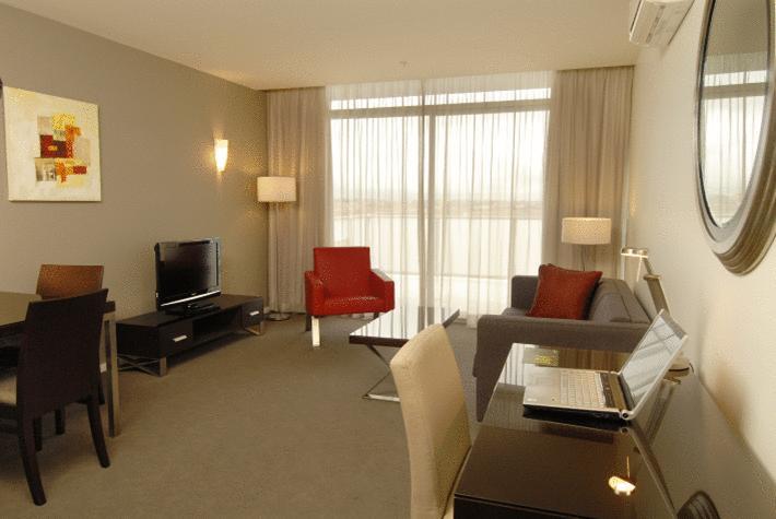 Quest Caroline Springs Aparthotel Exterior photo